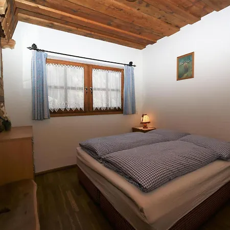 In With Mountain Views * غروسارل