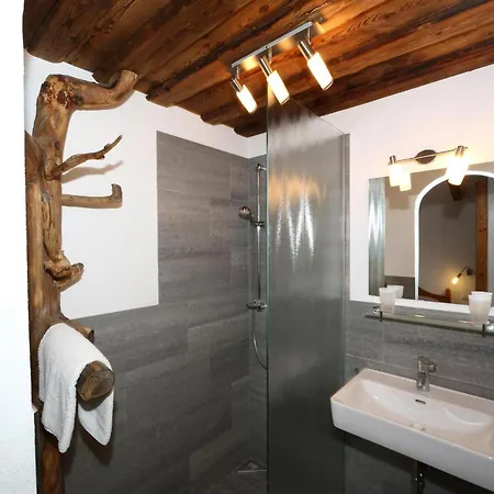 In With Mountain Views Tatil Evi